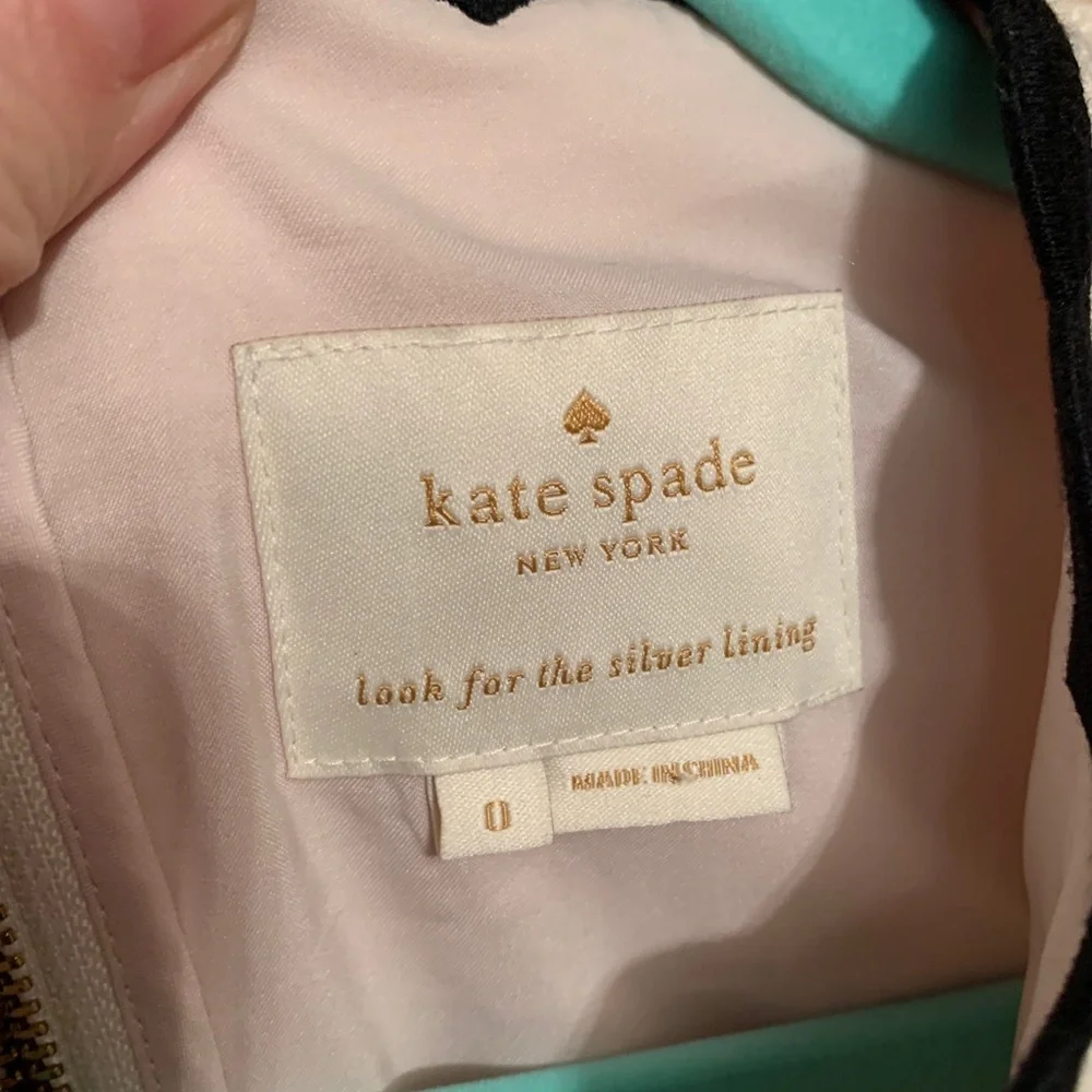 KATE SPADE. White tweed scallop dress with black detail. - Picture 2 of 4